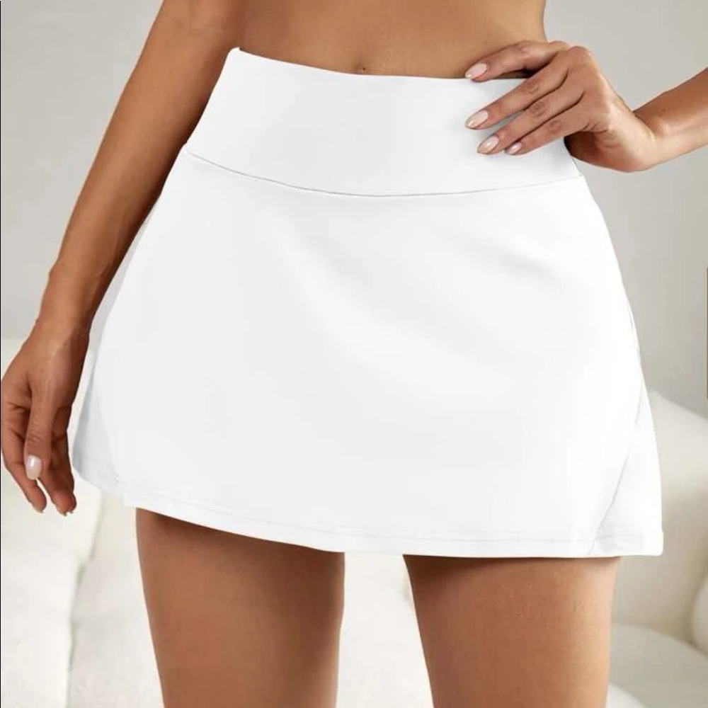 White skort